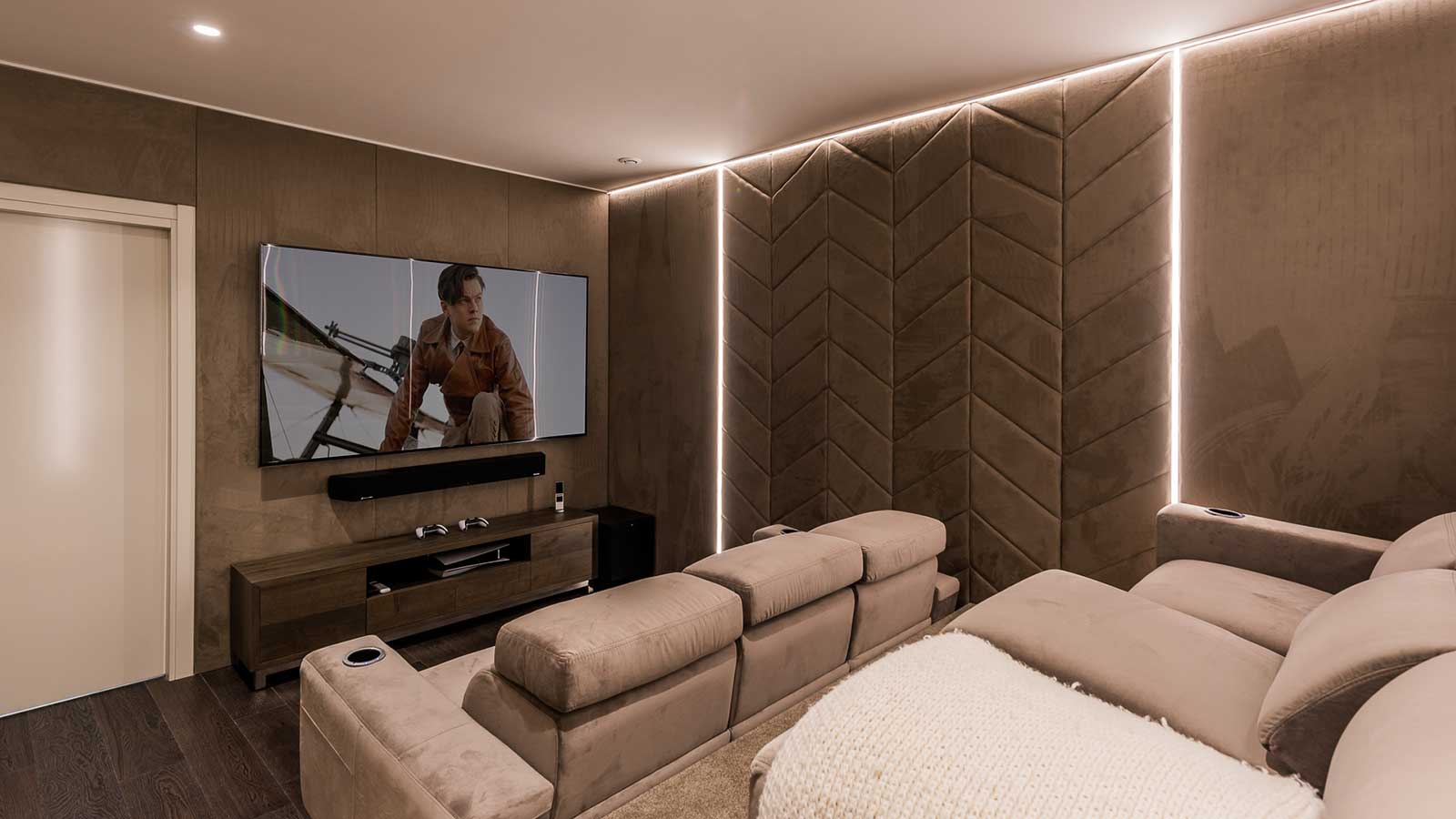 Nueva Andalucia modern villa blends ultra-contemporary design, large Super Cars Garage – Sea views Marbella, Spain 🇪🇸