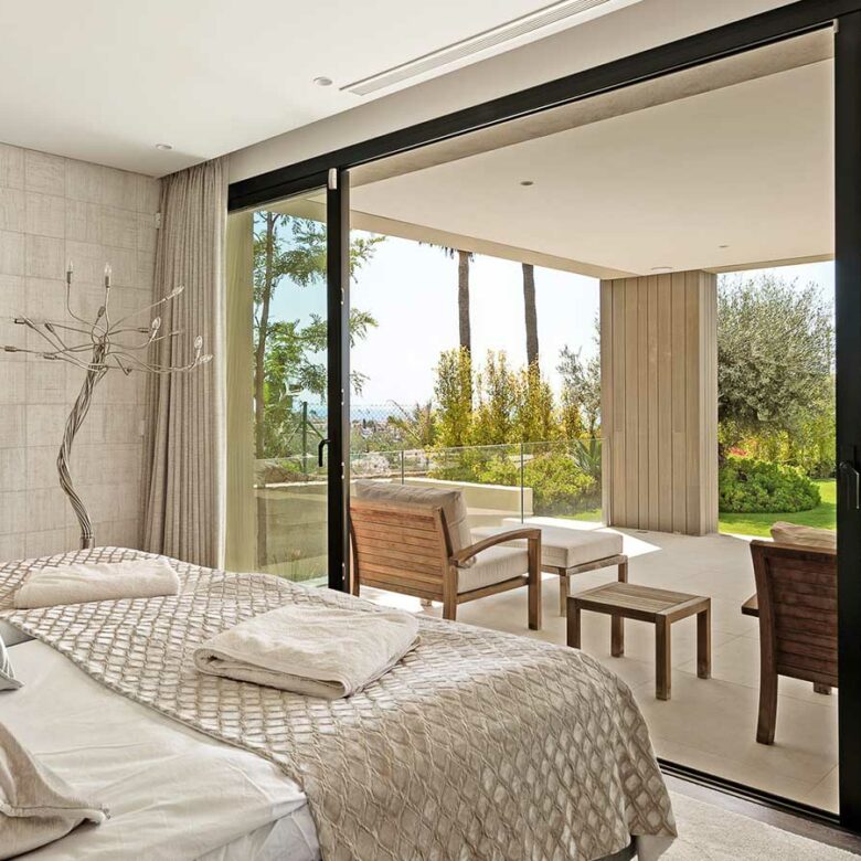 Nueva Andalucia modern villa blends ultra-contemporary design, large Super Cars Garage – Sea views Marbella, Spain 🇪🇸