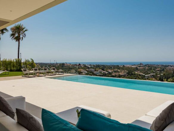 Nueva Andalucia modern villa blends ultra-contemporary design, large Super Cars Garage – Sea views Marbella, Spain 🇪🇸