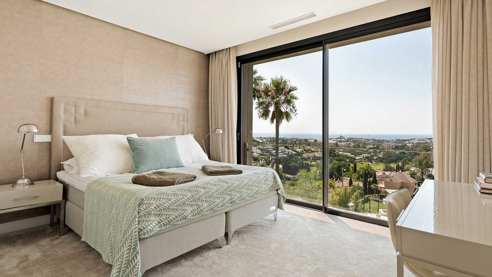 Nueva Andalucia modern villa blends ultra-contemporary design, large Super Cars Garage – Sea views Marbella, Spain 🇪🇸