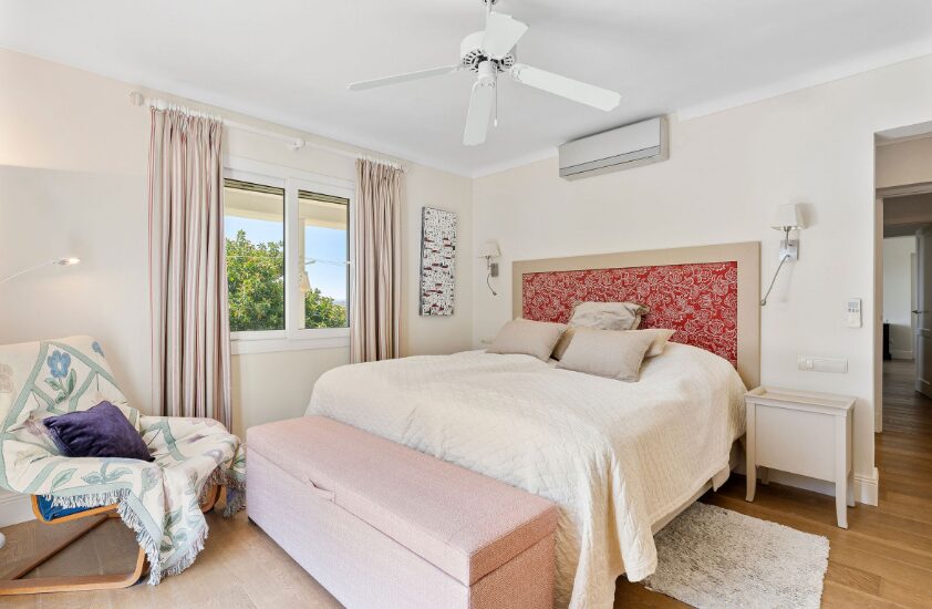 for-sale-charming-hilltop-villa-with-panoramic-views-nueva-andalucia-marbella 2026-05-07 at 15.19.46 For Sale: Charming Hilltop Villa with Panoramic Views – Nueva Andalucía, Marbella 🇪🇸