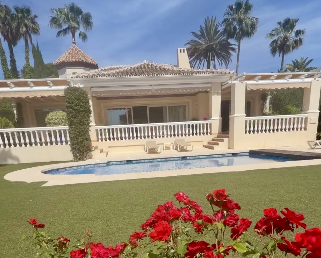 Screenshot For Sale: Spacious Family Villa in El Paraiso – Costa del Sol 🇪🇸✨