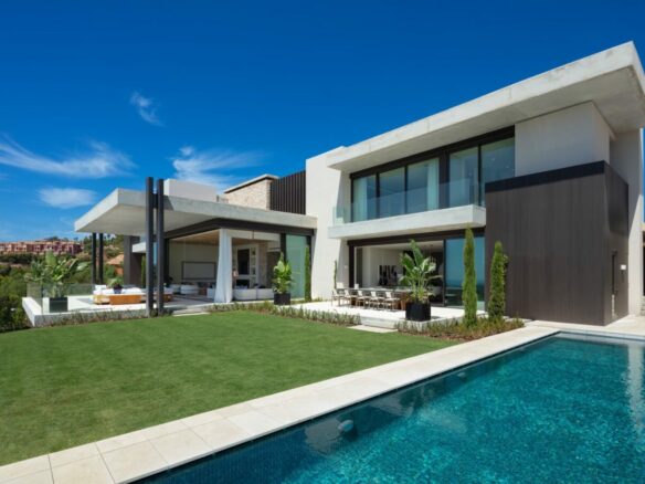 GATED • TURNKEY • MODERN SEA VIEW LUXURY VILLA FOR SALE ✨  🇪🇸 La Quinta, Benahavís