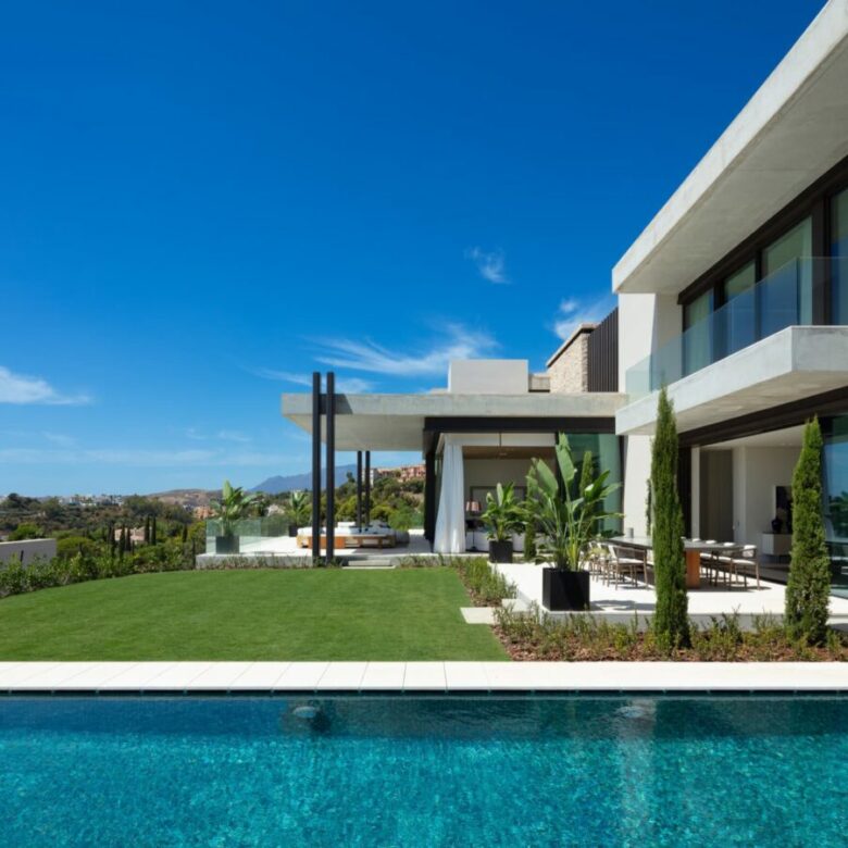 GATED • TURNKEY • MODERN SEA VIEW LUXURY VILLA FOR SALE ✨  🇪🇸 La Quinta, Benahavís