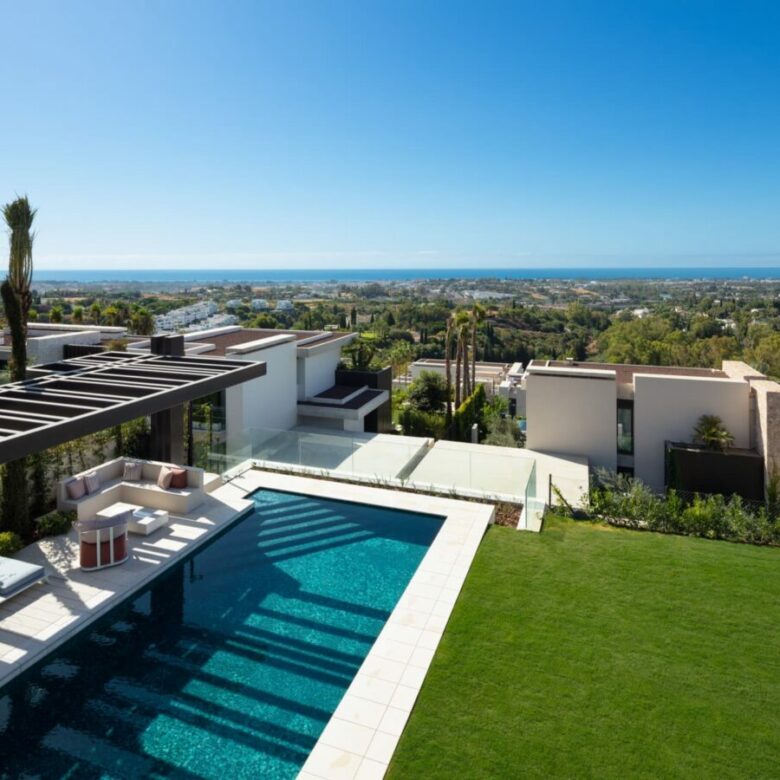 GATED • TURNKEY • MODERN SEA VIEW LUXURY VILLA FOR SALE ✨  🇪🇸 La Quinta, Benahavís