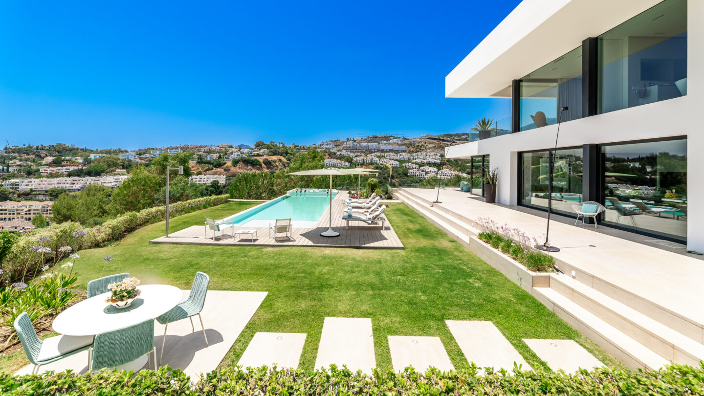 la-quinta-sea-mountain-villa-ultimate-luxury-contemporary-masterpiece-in-marbellas-golf-valley – Puerto Banus-12 LA QUINTA SEA & MOUNTAIN VILLA 🔥🌅 Ultimate Luxury Contemporary Masterpiece in Marbella’s Golf Valley!