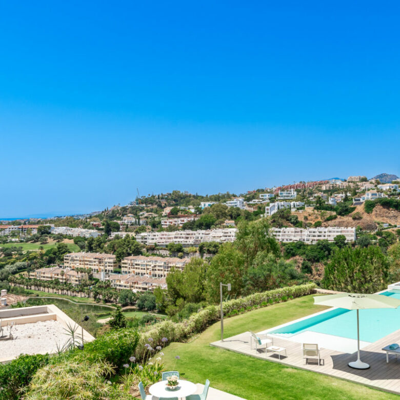 LA QUINTA SEA & MOUNTAIN VILLA 🔥🌅 Ultimate Luxury Contemporary Masterpiece in Marbella’s Golf Valley!
