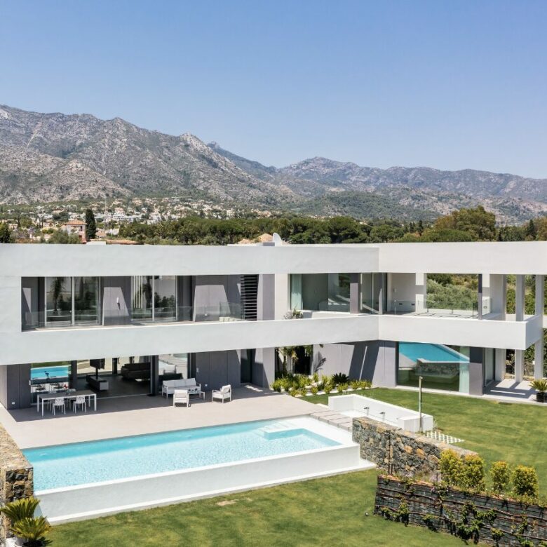 Turnkey Luxury Villa For Sale – Golden Mile, Marbella Spain! ✨🇪🇸