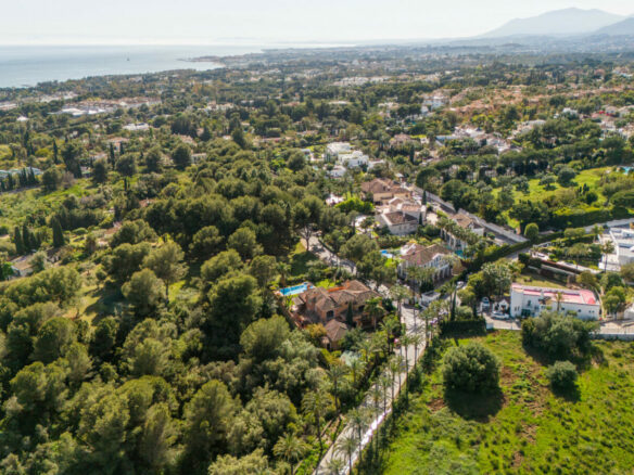 FOR SALE 🌟🏡 Andalusian Masterpiece on Marbella’s Golden Mile