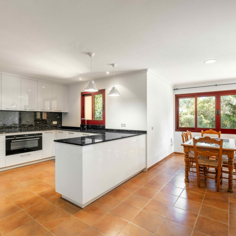 FOR SALE 🌟🏡 Andalusian Masterpiece on Marbella’s Golden Mile