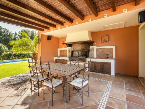 FOR SALE 🌟🏡 Andalusian Masterpiece on Marbella’s Golden Mile