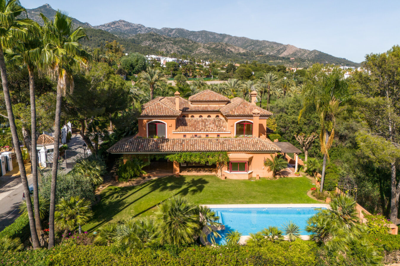 8655f376-f4a0-4eae-8c05-a632159959c6 FOR SALE 🌟🏡 Andalusian Masterpiece on Marbella’s Golden Mile