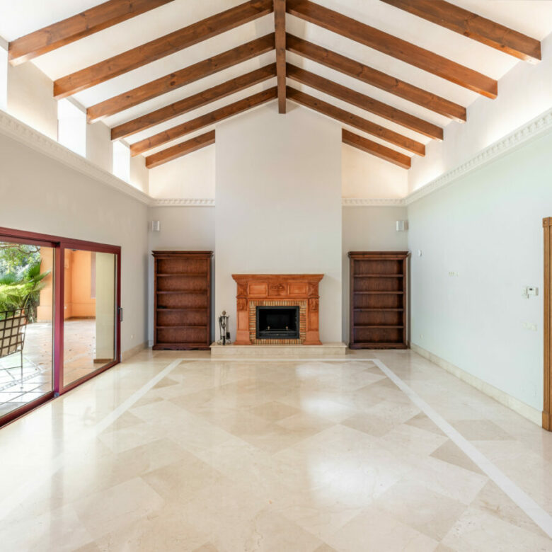 FOR SALE 🌟🏡 Andalusian Masterpiece on Marbella’s Golden Mile
