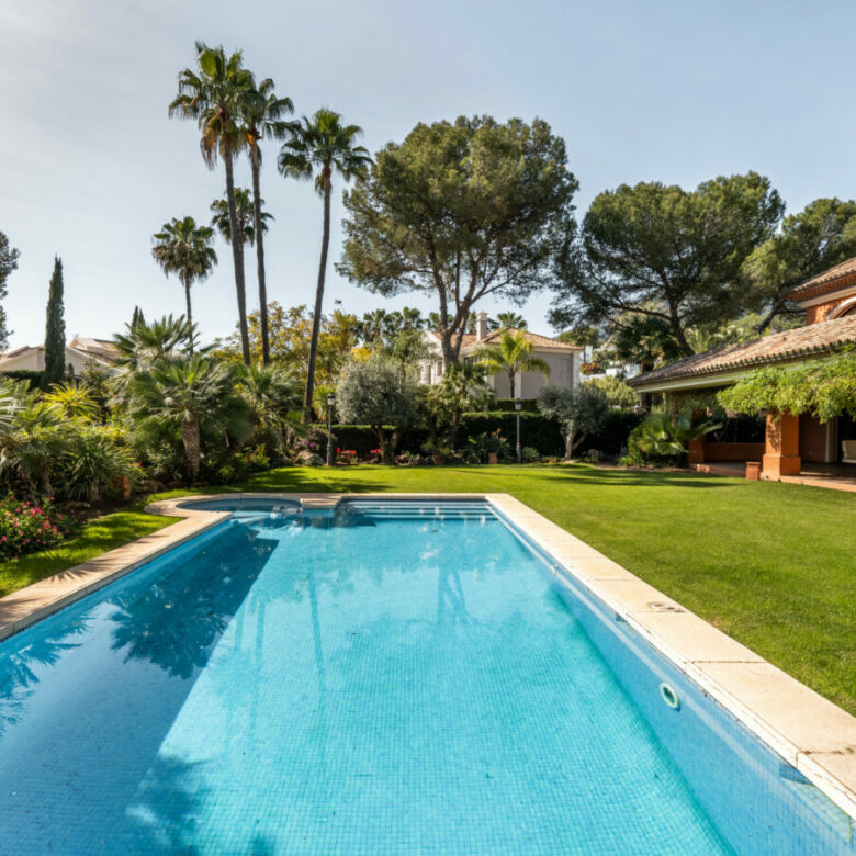 FOR SALE 🌟🏡 Andalusian Masterpiece on Marbella’s Golden Mile