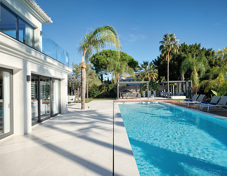 FOR SALE –  Luxury Villa  – Turnkey Scandinavian-Style in Las Brisas Marbella 🇪🇸
