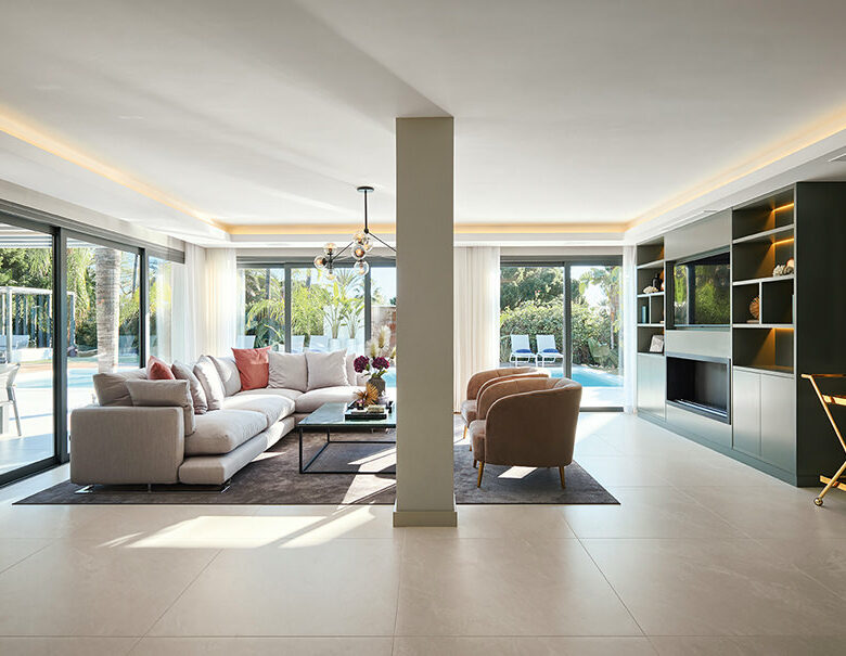 FOR SALE –  Luxury Villa  – Turnkey Scandinavian-Style in Las Brisas Marbella 🇪🇸