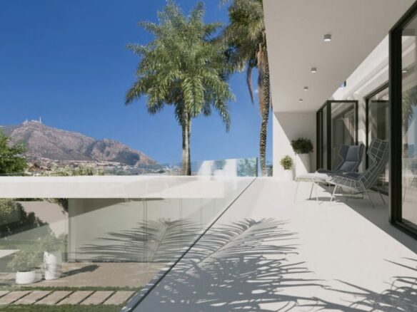 FOR SALE 🏡 Contemporary Villa with Sea & Mountain Views, Staff Apartment and Rooftop Solarium – Cascada de Camoján, Marbella