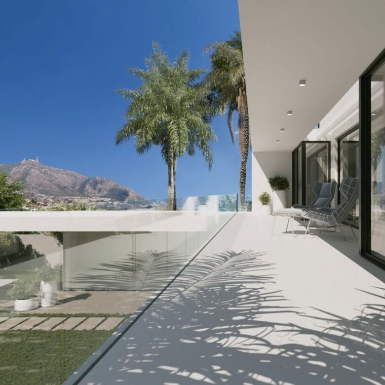 FOR SALE 🏡 Contemporary Villa with Sea & Mountain Views, Staff Apartment and Rooftop Solarium – Cascada de Camoján, Marbella