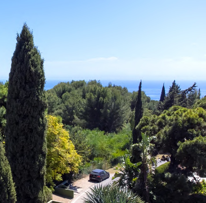 FOR SALE 🏡 Contemporary Villa with Sea & Mountain Views, Staff Apartment and Rooftop Solarium – Cascada de Camoján, Marbella