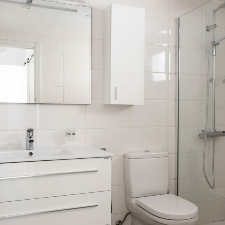 FOR SALE 🏡 Renovated Duplex Penthouse with Tourist Licence and La Concha Views – La Maestranza, Nueva Andalucía