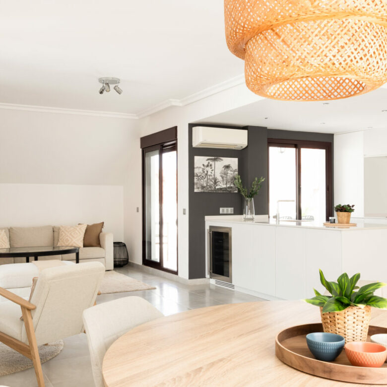 FOR SALE 🏡 Renovated Duplex Penthouse with Tourist Licence and La Concha Views – La Maestranza, Nueva Andalucía