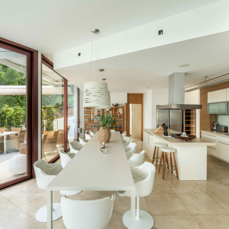 FOR SALE 🌟 🏡 Contemporary Luxury Villa with Heated Infinity Pool & Rooftop Lounge 🇪🇸 Nueva Andalucía, Marbella 🇪🇸
