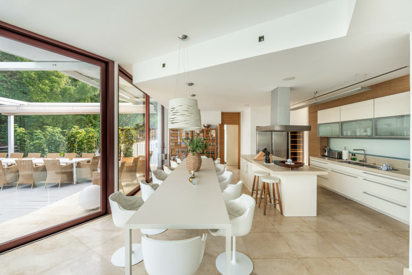 7749e55d-aaec-48b5-a80e-3507aca2510d FOR SALE 🌟 🏡 Contemporary Luxury Villa with Heated Infinity Pool & Rooftop Lounge 🇪🇸 Nueva Andalucía, Marbella 🇪🇸