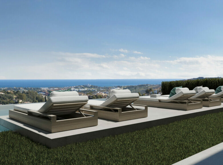 FOR SALE 🏡 Exceptional Andalusian Villa with Panoramic Sea Views – El Herrojo Alto, Benahavís