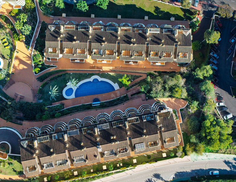 FOR LONG-TERM RENT 🏡 Furnished Apartment with Panoramic Sea & Mountain Views – Señorio de Aloha, Nueva Andalucía