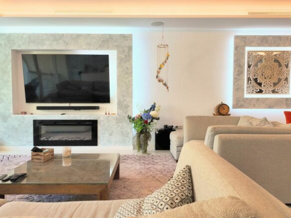 FOR SALE 🏡 Stylish Townhouse near the Beach – Atalaya de Rio Verde, Nueva Andalucía, Marbella