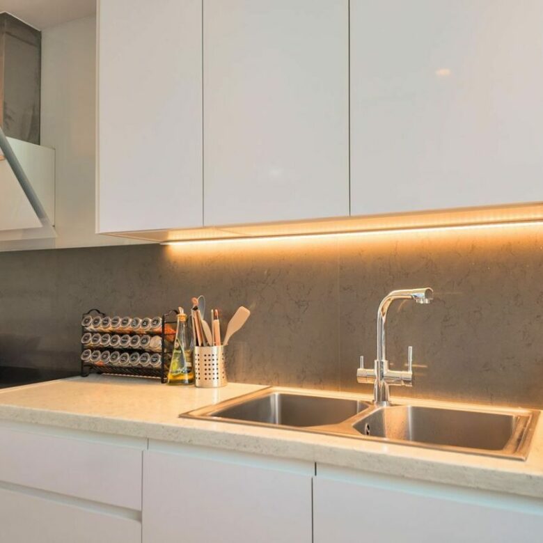 FOR SALE 🏡 Stylish Townhouse near the Beach – Atalaya de Rio Verde, Nueva Andalucía, Marbella