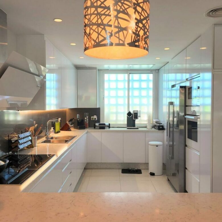 FOR SALE 🏡 Stylish Townhouse near the Beach – Atalaya de Rio Verde, Nueva Andalucía, Marbella