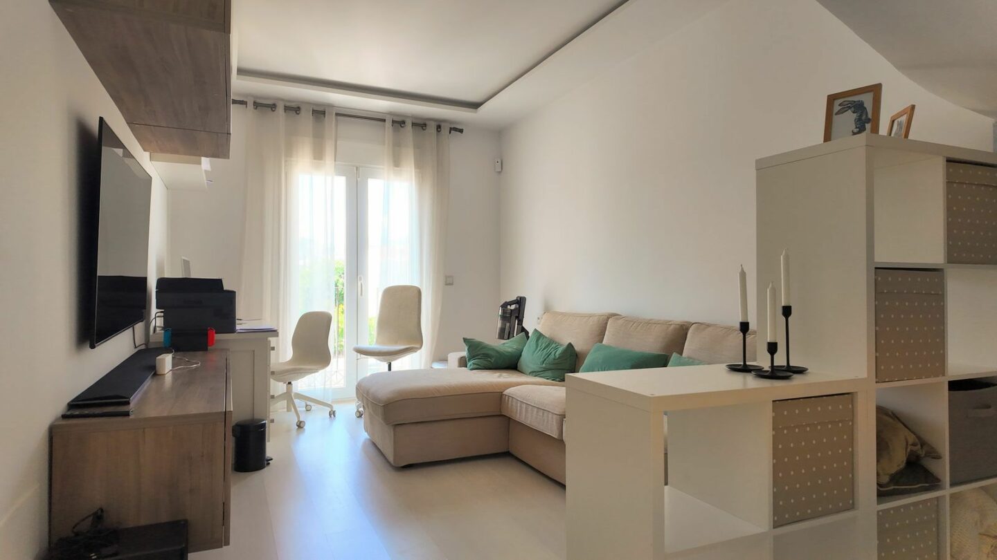 FOR SALE 🏡 Stylish Townhouse near the Beach – Atalaya de Rio Verde, Nueva Andalucía, Marbella
