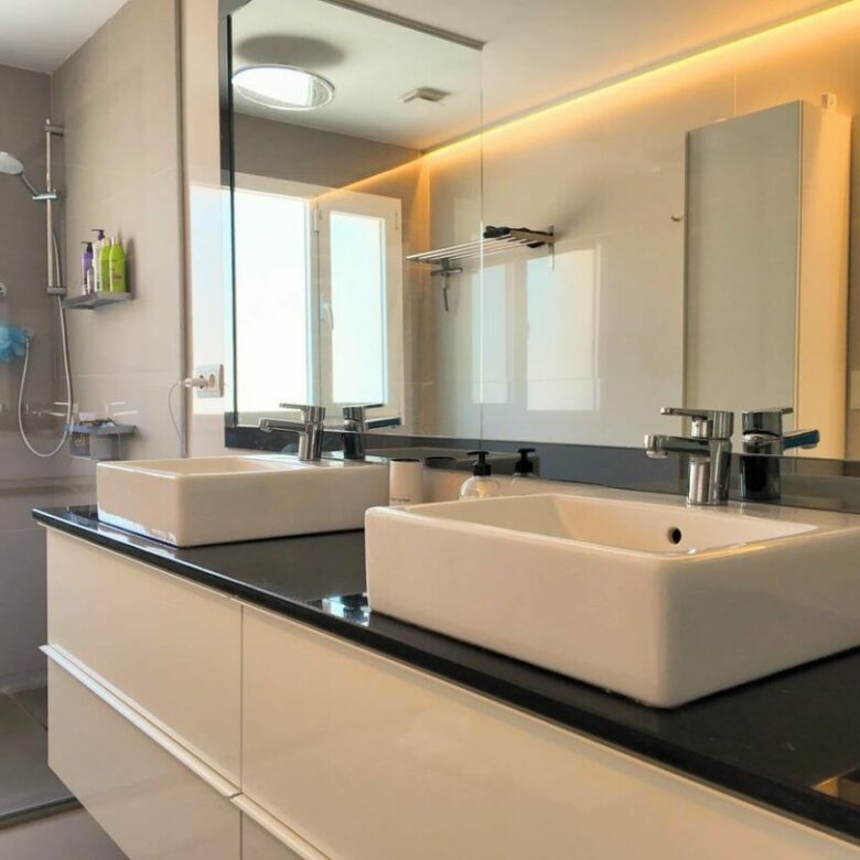 FOR SALE 🏡 Stylish Townhouse near the Beach – Atalaya de Rio Verde, Nueva Andalucía, Marbella