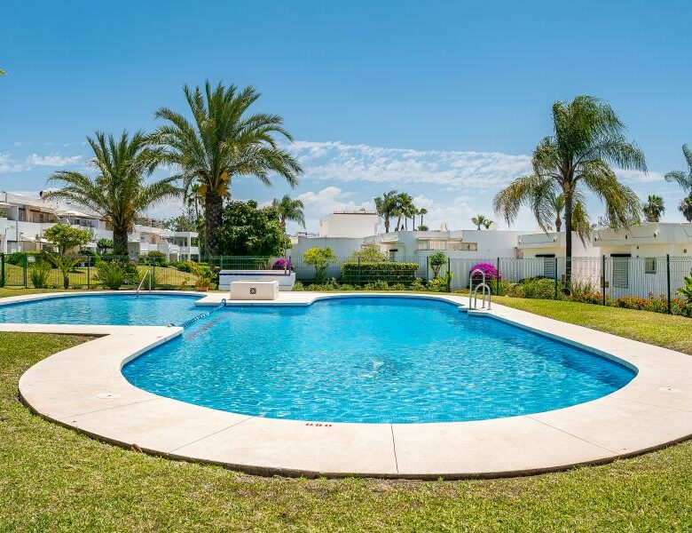 FOR SALE 🏡 Garden Townhouse near the Aloha Strip – Aloha Sur, Nueva Andalucía, Marbella