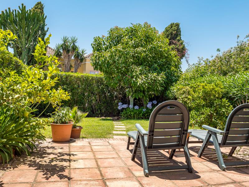 FOR SALE 🏡 Garden Townhouse near the Aloha Strip – Aloha Sur, Nueva Andalucía, Marbella