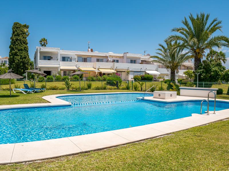 FOR SALE 🏡 Garden Townhouse near the Aloha Strip – Aloha Sur, Nueva Andalucía, Marbella