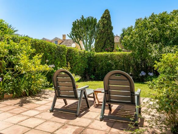 FOR SALE 🏡 Garden Townhouse near the Aloha Strip – Aloha Sur, Nueva Andalucía, Marbella