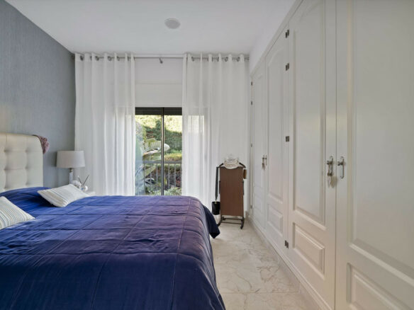 FOR SALE 🏡 Elegant Two Bedroom Apartment – Benatalaya, Atalaya, Estepona