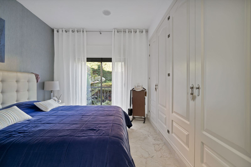 FOR SALE 🏡 Elegant Two Bedroom Apartment – Benatalaya, Atalaya, Estepona