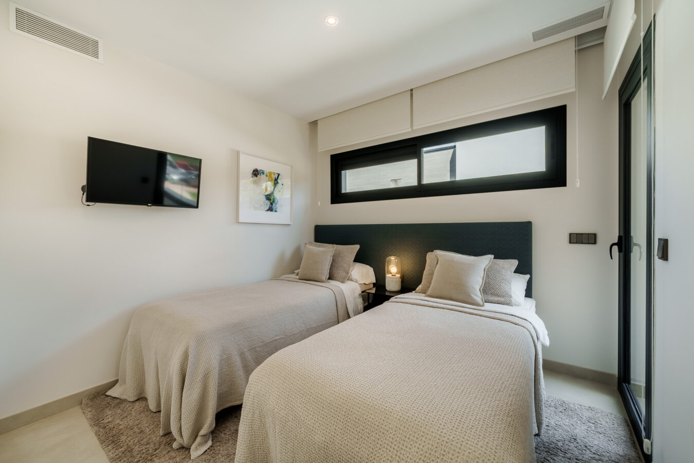 FOR SALE 🏡 Banus Bay Semi-Detached Villa – Nueva Andalucía, Marbella