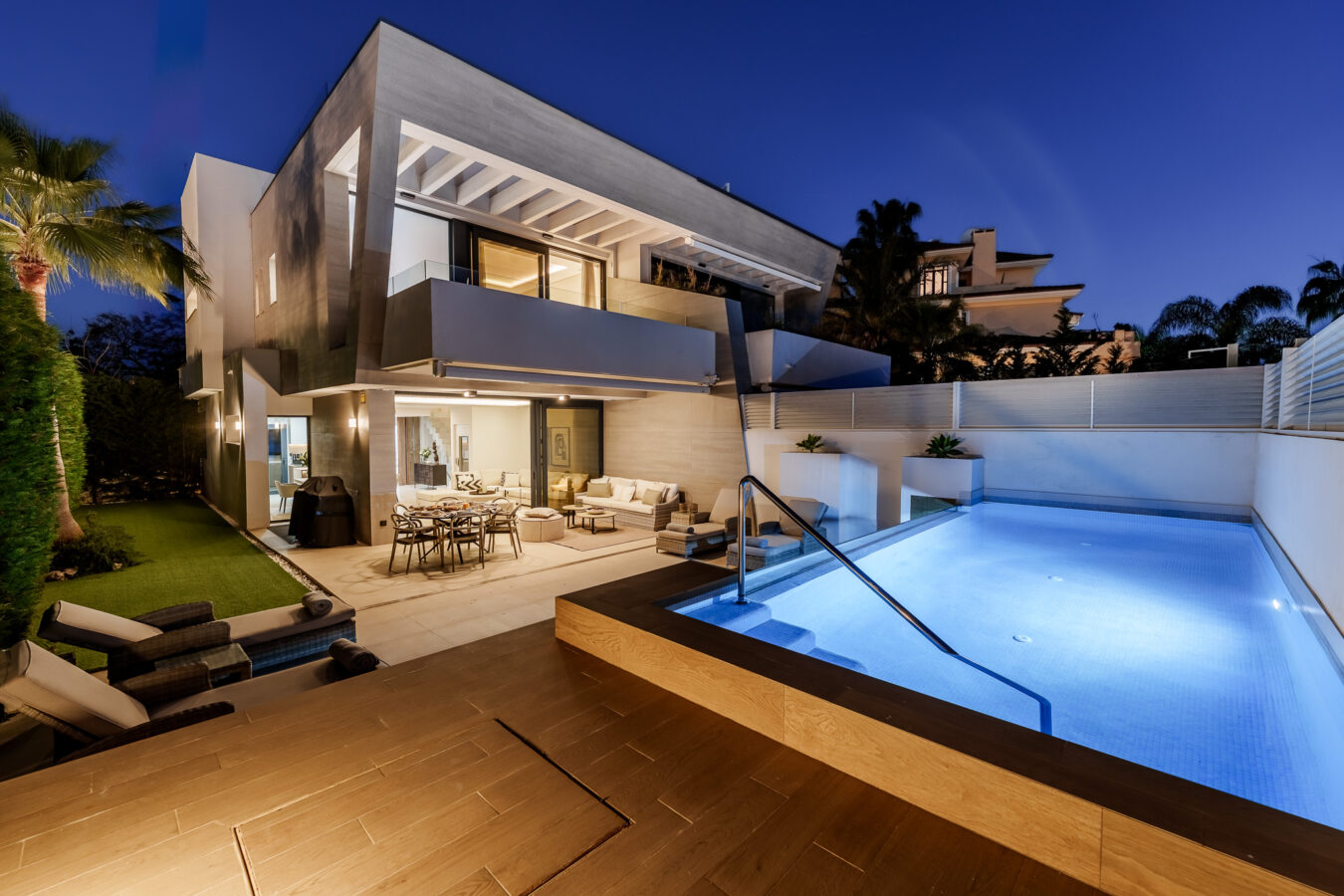 FOR SALE 🏡 Banus Bay Semi-Detached Villa – Nueva Andalucía, Marbella