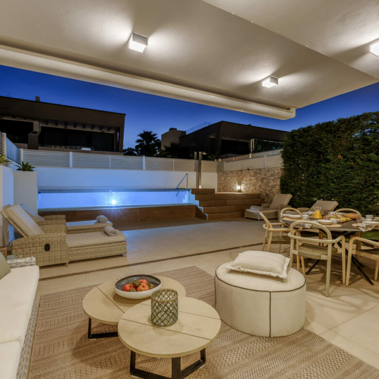 FOR SALE 🏡 Banus Bay Semi-Detached Villa – Nueva Andalucía, Marbella