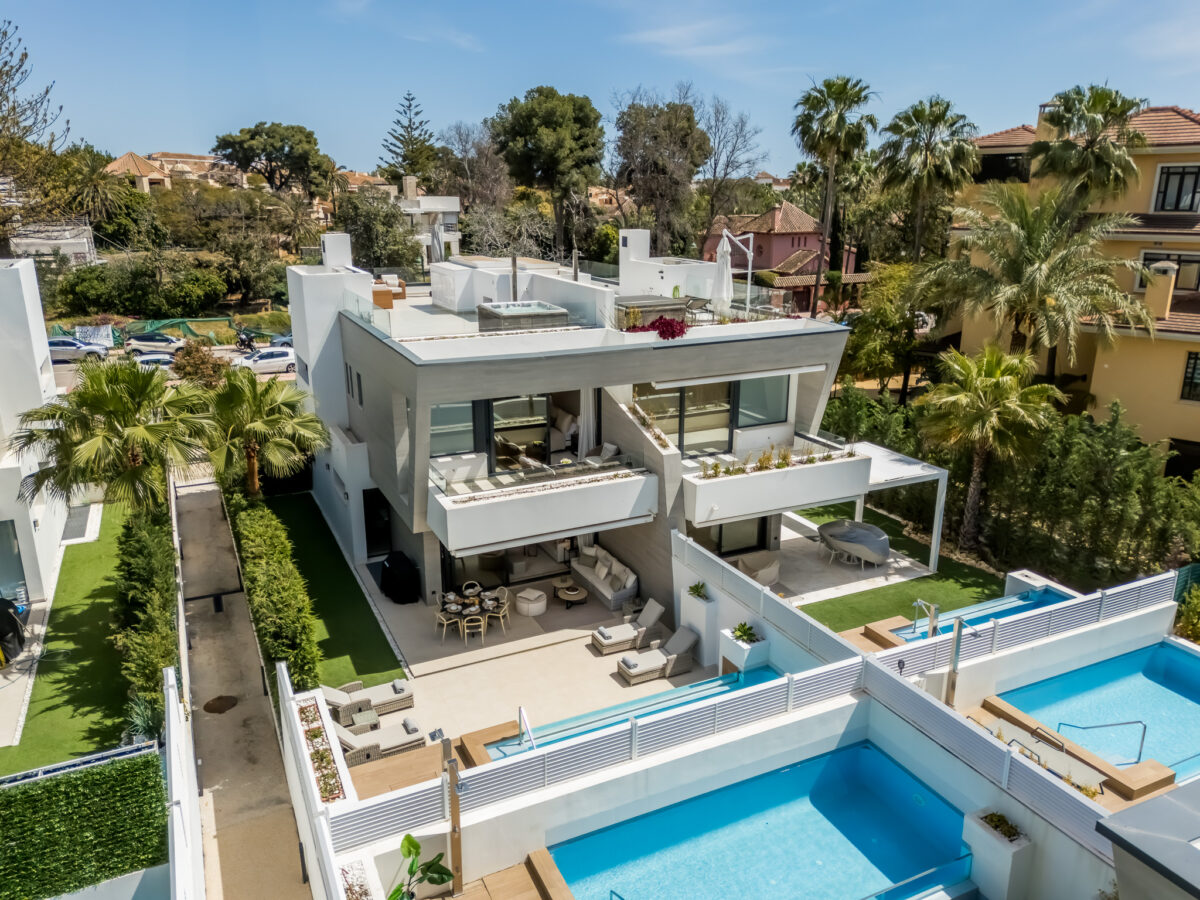 FOR SALE 🏡 Banus Bay Semi-Detached Villa – Nueva Andalucía, Marbella