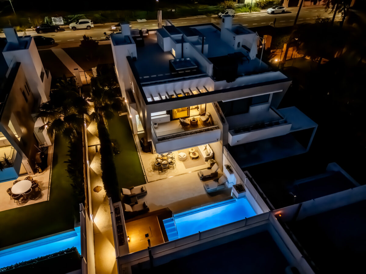 FOR SALE 🏡 Banus Bay Semi-Detached Villa – Nueva Andalucía, Marbella