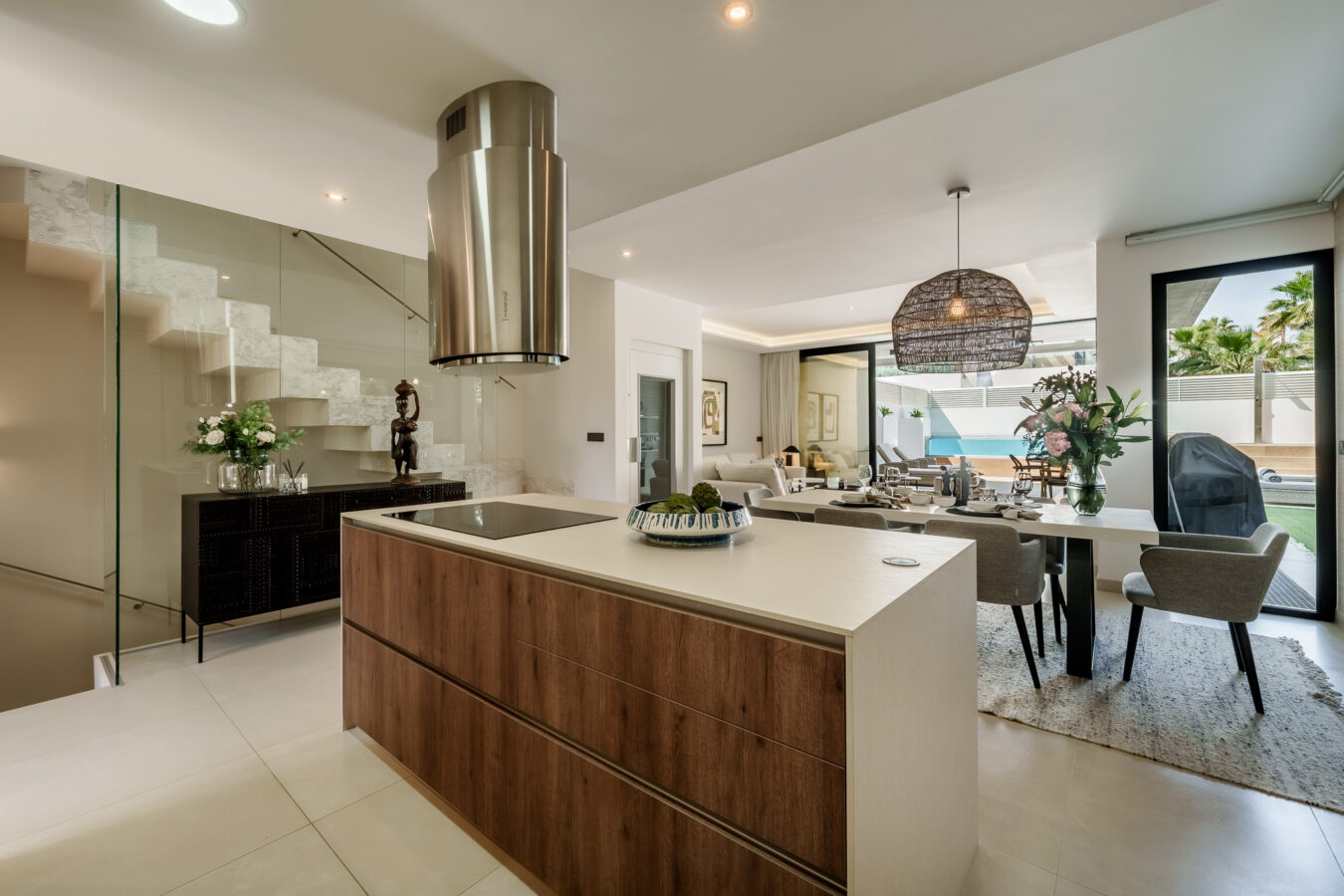 FOR SALE 🏡 Banus Bay Semi-Detached Villa – Nueva Andalucía, Marbella
