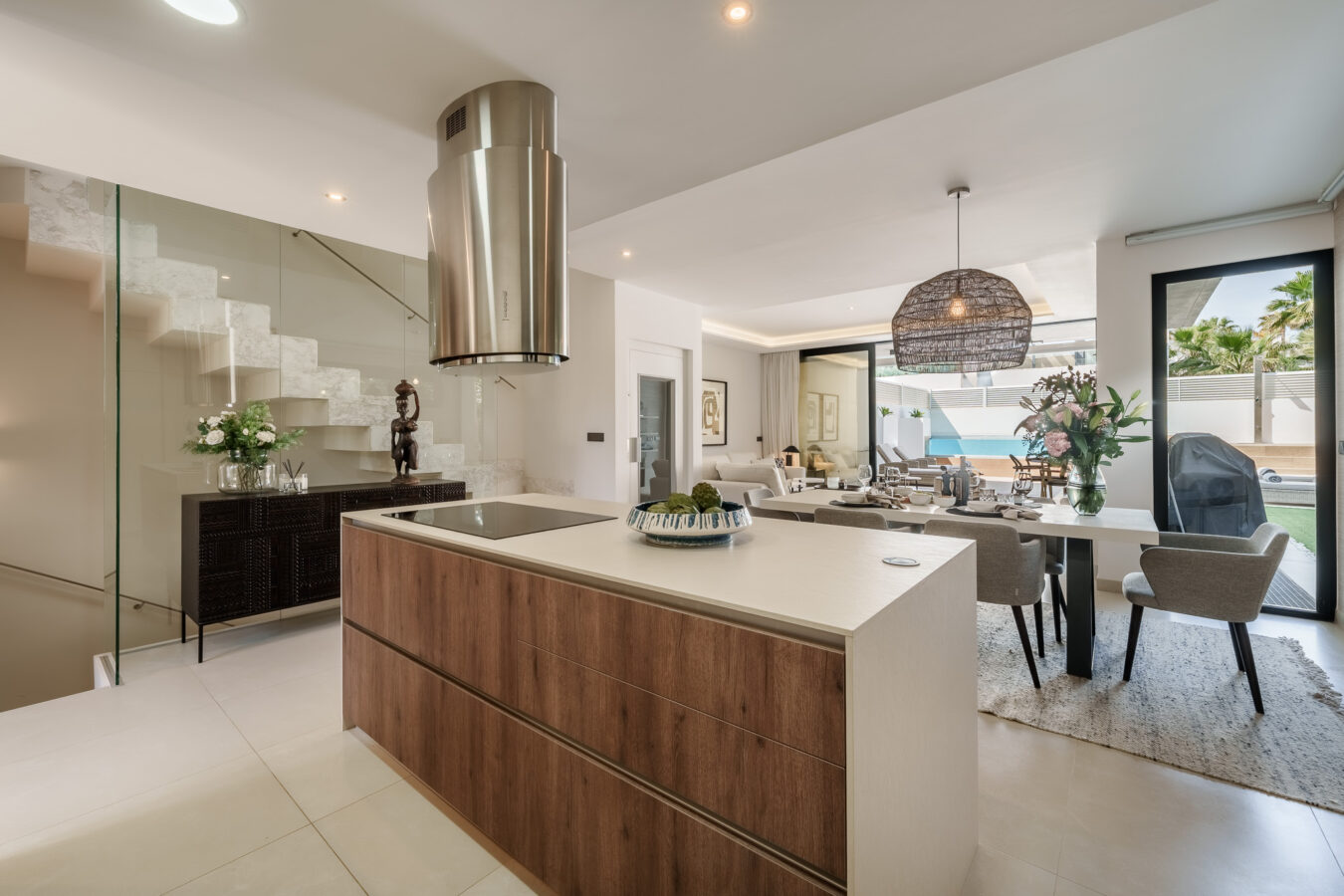 FOR SALE 🏡 Banus Bay Semi-Detached Villa – Nueva Andalucía, Marbella