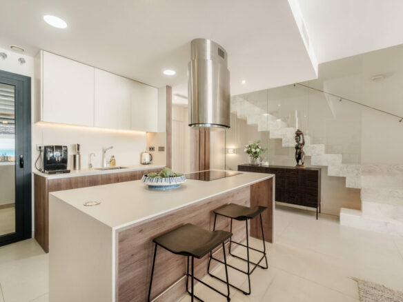 FOR SALE 🏡 Banus Bay Semi-Detached Villa – Nueva Andalucía, Marbella