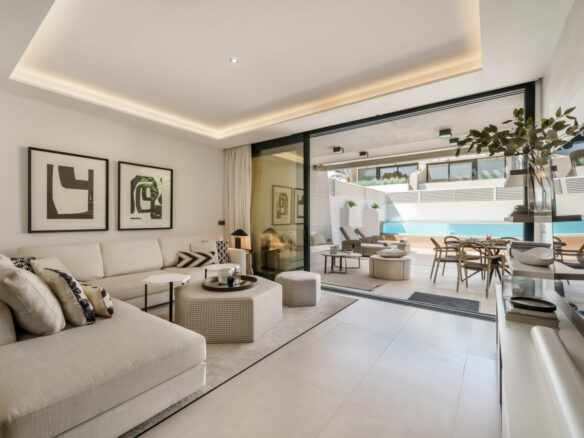 FOR SALE 🏡 Banus Bay Semi-Detached Villa – Nueva Andalucía, Marbella