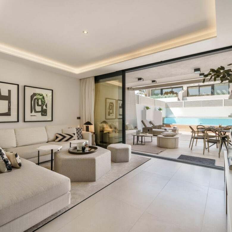FOR SALE 🏡 Banus Bay Semi-Detached Villa – Nueva Andalucía, Marbella